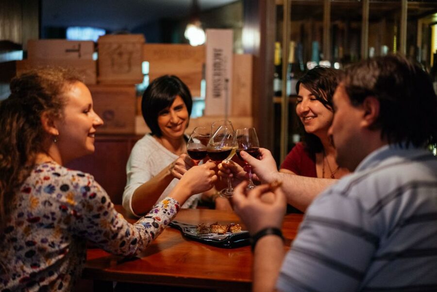 Porto: Private Evening Tour with Drinks & Bites - What the private guide adds