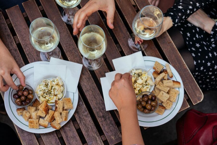 Porto: Private Evening Tour with Drinks & Bites - Walking between the stops and sights