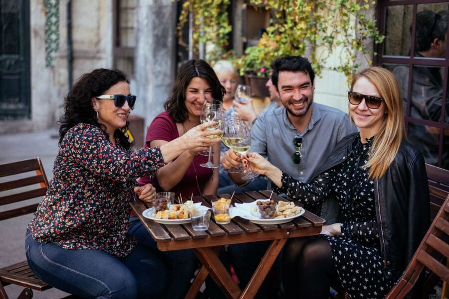 Porto: Private Evening Tour with Drinks & Bites - Dietary needs and drink choices