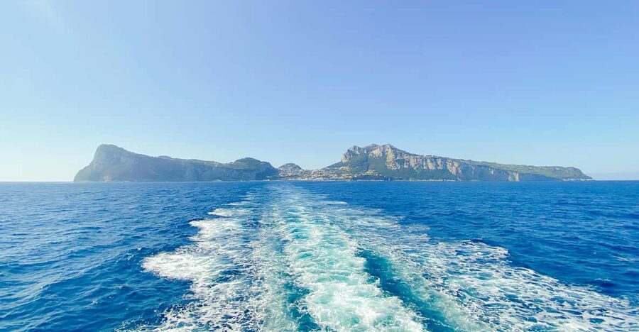Positano: Capri and Blue Grotto Shared Boat Tour with Drinks - Who will enjoy this Capri boat trip?