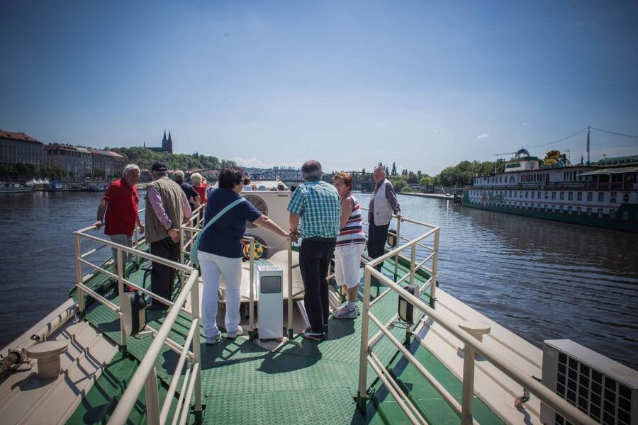 Prague: Afternoon Beer Cruise with Drinks Included - Rudolfinum and the first river views