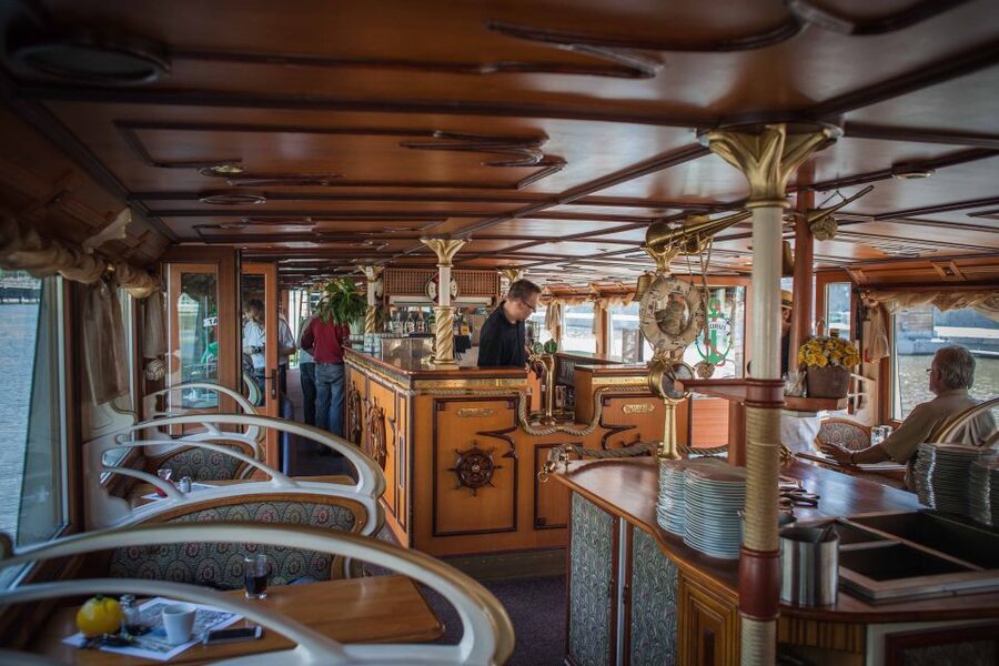 Prague: Afternoon Beer Cruise with Drinks Included - Kampa Island and the quieter river edge