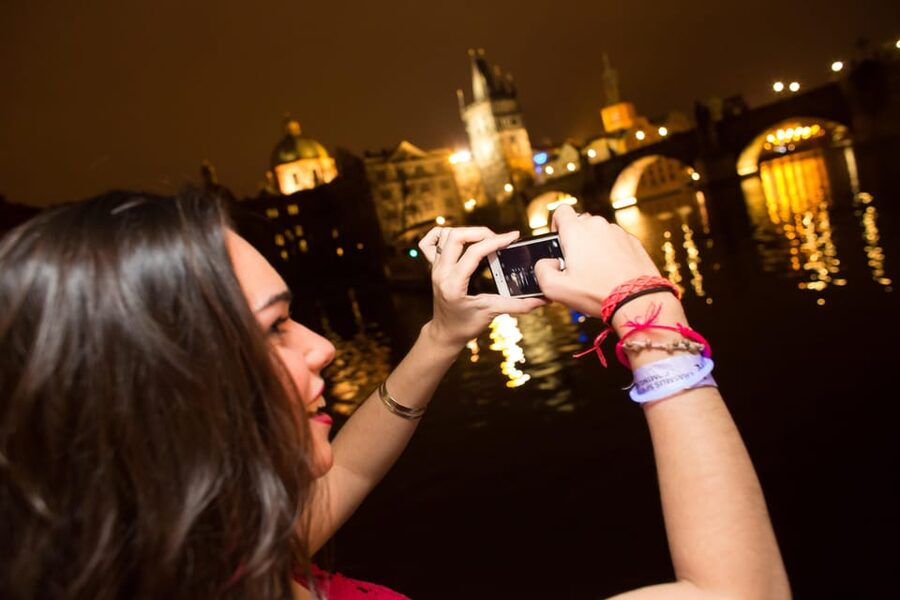 Prague: Boat Party with Unlimited Drinks & After Party Entry - Starting at the pre-party bar
