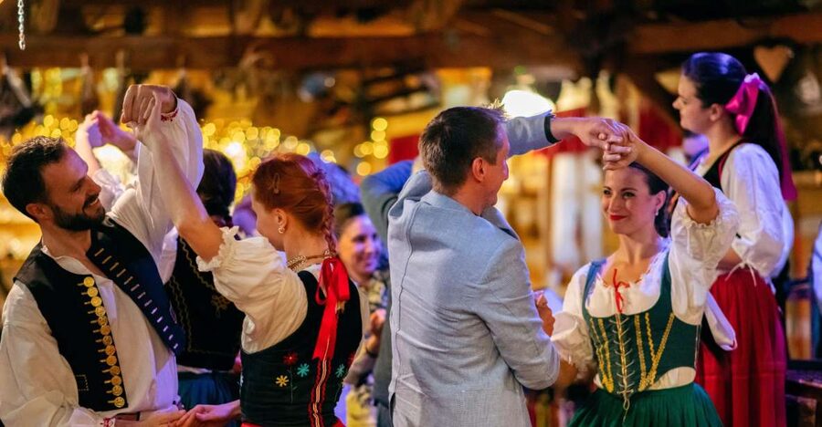 Prague: Folkloric Dinner Show with Unlimited Drinks - A Czech dinner that turns into a party