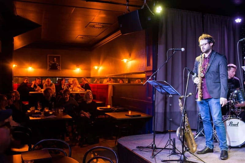 Prague: Jazz Show with Signature Cocktail - What happens from arrival to final set