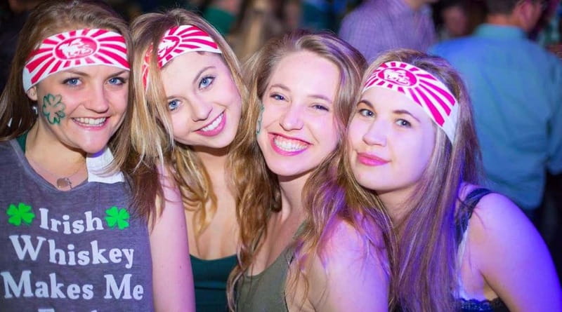 Prague: Pub Crawl with 2-Hour Open Bar at Drunken Monkey - Choosing between 7:45 PM and 10 PM