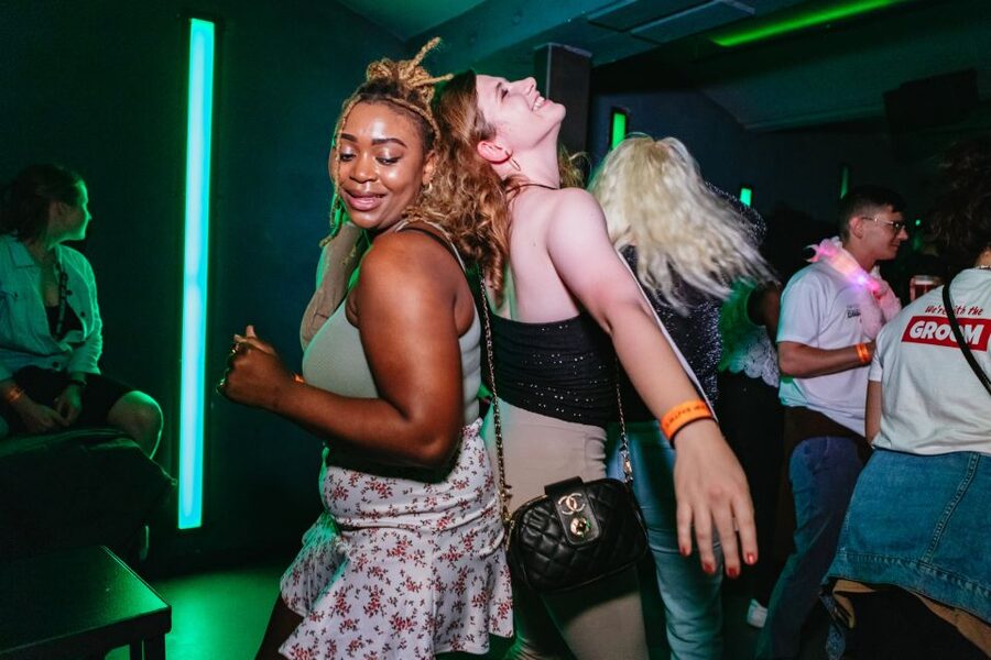 Prague: Pub Crawl with Unlimited Drinks & 5-floor Club Entry - Staying with a large group
