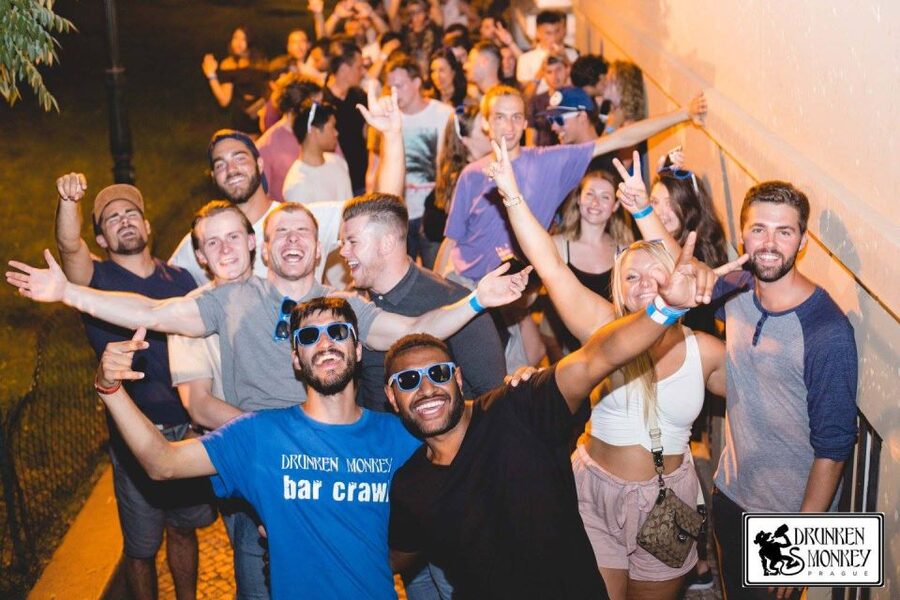 Prague: Pub Crawl with Unlimited Drinks, Bars & Club Entry - Practical tips for making the night better