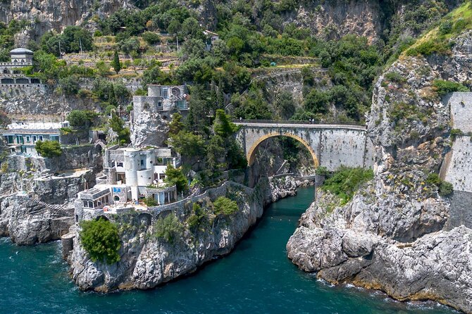 Private Boat Tour of Amalfi Coast with Drinks - Conca dei Marini: a scenic stop with a lunch option
