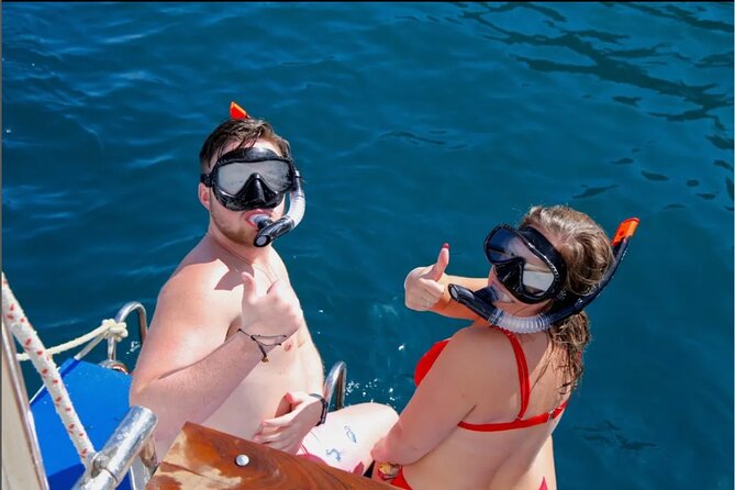 Private Cabo 35ft cat experience Food and open bar included! - The crew makes the difference