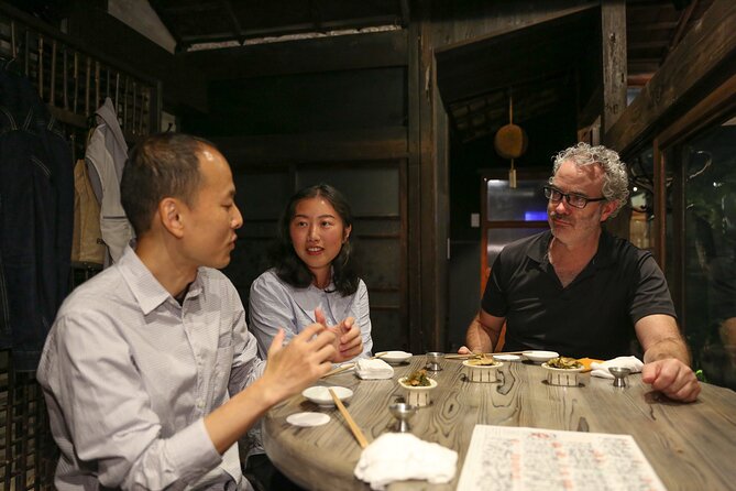 Private Food & Sake Tour in Central Kyoto with Sake Sommelier - Why this Kyoto evening feels different