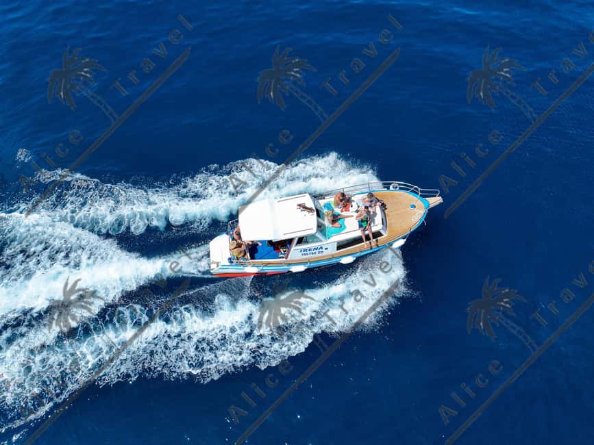 Private Island Hopping Boat tour around Zadar with Drinks - The first island stop: swimming and snorkeling time