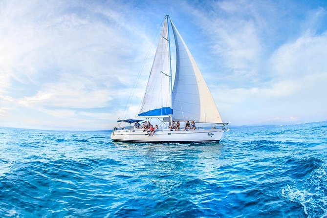 Private Luxury Sailing Cruise in Los Cabos with Lunch and Open Bar - Pickup, Boarding, and Small Practical Details