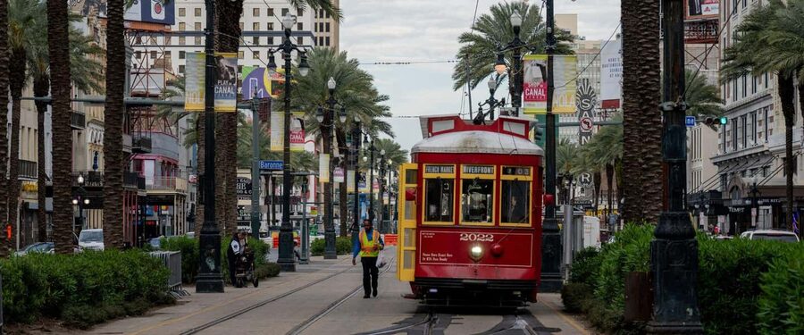 Private New Orleans Panoramic: With Drink and Souvenir - Key points at a glance