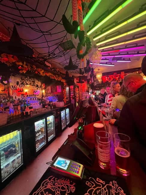 Private Secret Gay Bar Hopping Tour in Soho - Why the private format matters