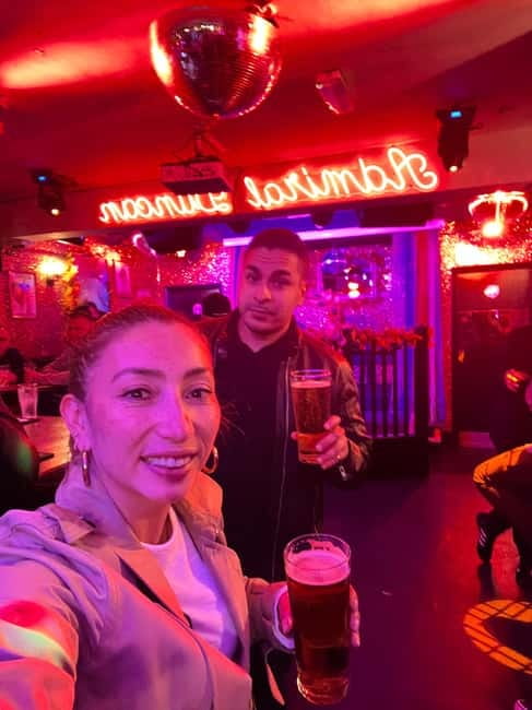 Private Secret Gay Bar Hopping Tour in Soho - What Diana brings to the evening