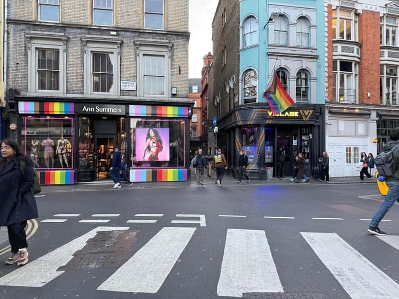 Private Secret Gay Bar Hopping Tour in Soho - Should you book this private Soho tour?