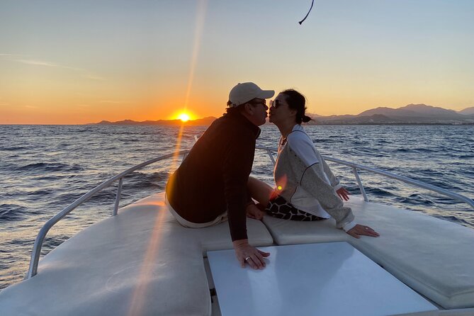 Private Sunset Cruise in San Jose del Cabo Appetizers,open bar - How to make the most of the evening