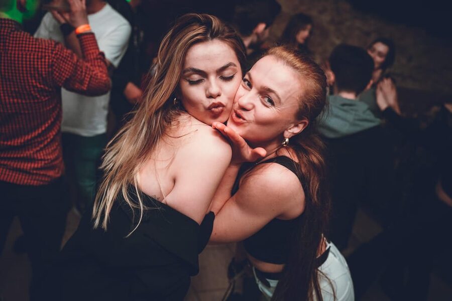 Pub Crawl 1hr Unlimited Beer + Vodka then Clubs in Katowice - How to make the night go smoothly