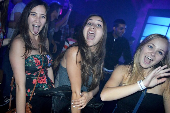 Pub Crawl in Edinburgh - Photos add a useful record of the night
