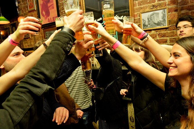 Pub Crawl in Edinburgh - Who will enjoy this Edinburgh night out