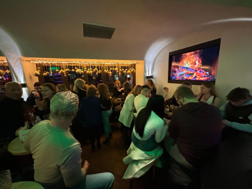 Pub crawl incl. Oktoberfest museum guided tour with beer tasting (private) - Starting in Munich’s oldest town house