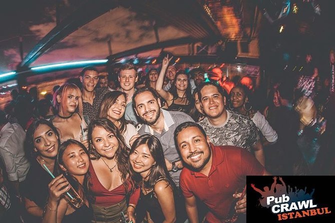 Pub Crawl Istanbul / Rooftop Clubs & Party Bus - The party bus ride