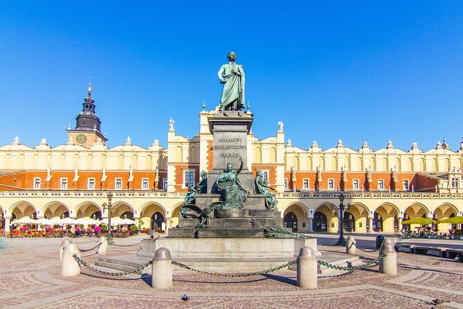 Pub Crawl Krawl Through Krakow - What this Krakow night is really about