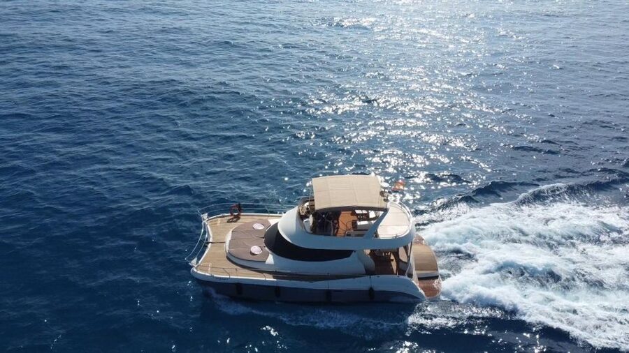 Puerto del Carmen: Private Sunset Catamaran Tour with Drinks - The crew and the feel of a private evening