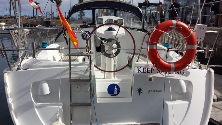 Puerto Rico: Sailing excursion with swim, drinks and tapas. - Tapas, drinks, and the four-hour rhythm