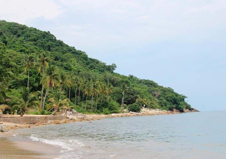 Puerto Vallarta: Arcos, Animas, Quimixto + Open Bar Onboard - The double-decker boat keeps the return lively