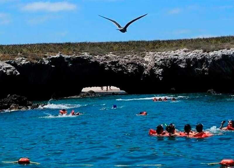 Puerto Vallarta: Marietas Island, Breakfast, Lunch, Open Bar - Boat-cooked lunch with the bar opening afterward
