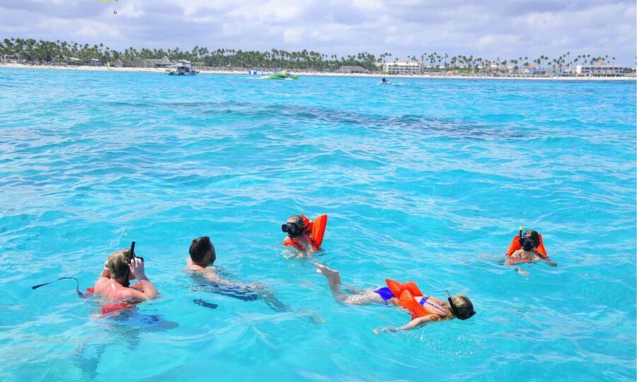 Punta Cana: Catamaran Tour with Reef Snorkeling and Open Bar - Key points at a glance