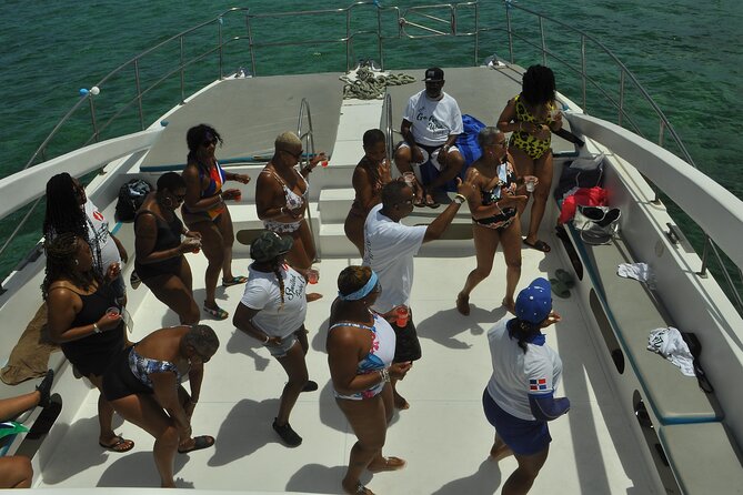 Punta Cana Party Boat Snorkeling with Music DJ and Open Bar - Music, dancing, and the crowd