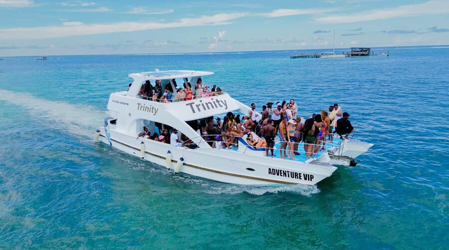 Punta Cana: Party Boat with Snorkeling, Open Bar And Hip Hop - Hotel pickup and the first minutes on board