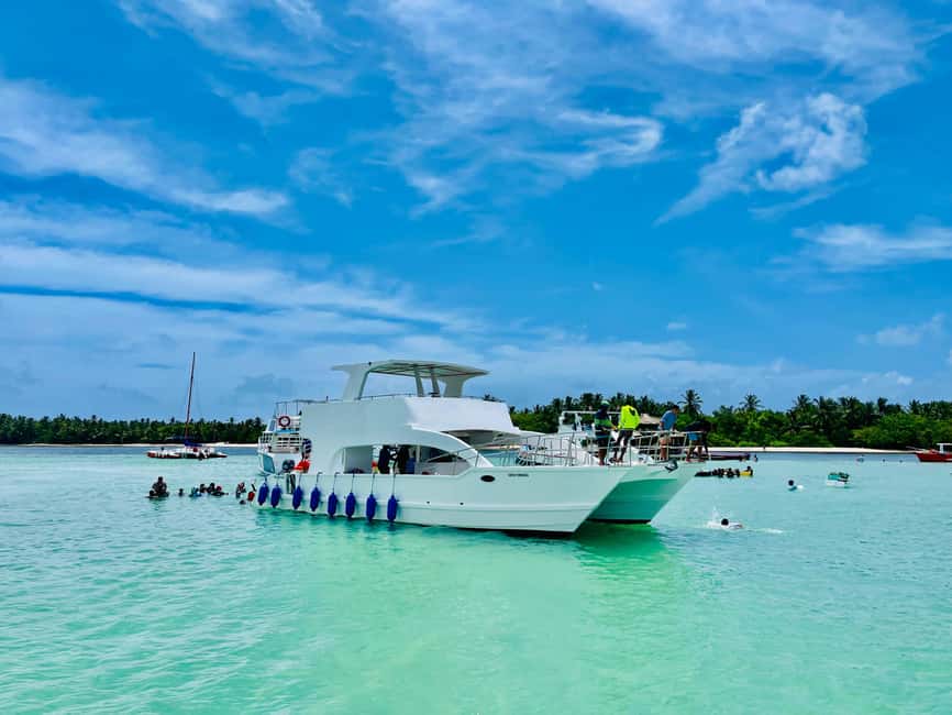 Punta Cana Private Catamaran Cruise, Open Bar & Snorkeling - Snorkeling at Bávaro Beach