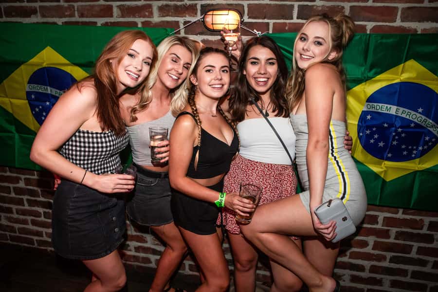 Queenstown: Bar Crawl with 5 Free Shots and Pizza - Four more stops with different moods