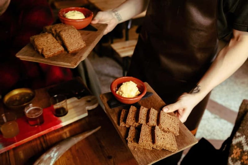 Reykjavik: All in One - Eat, Drink & Explore with Locals - Arnarhóll and central Reykjavík between bites