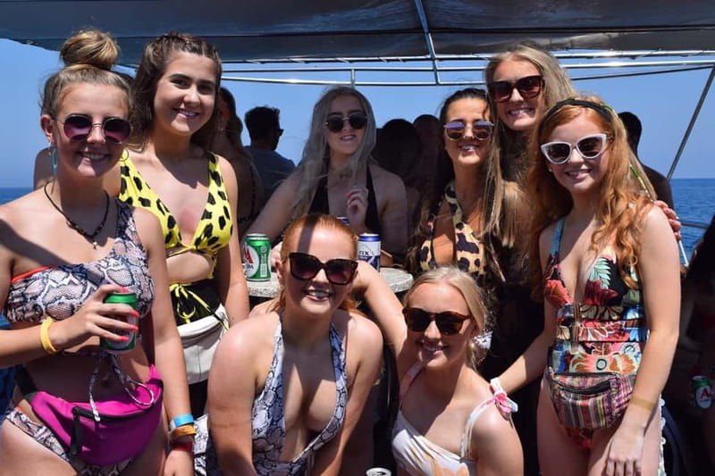 Rhodes: Boat Party Cruise with Live DJ - Faliraki Bay turns the cruise into a full party