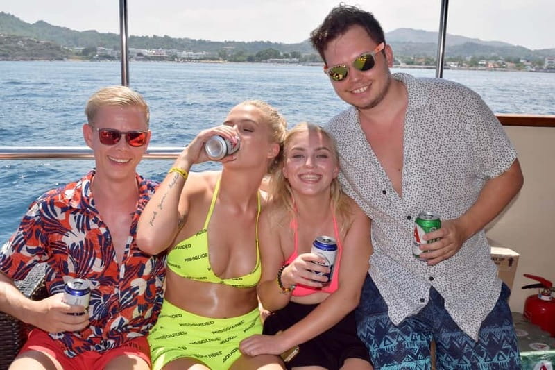 Rhodes: Boat Party Cruise with Live DJ - The social atmosphere and boat size