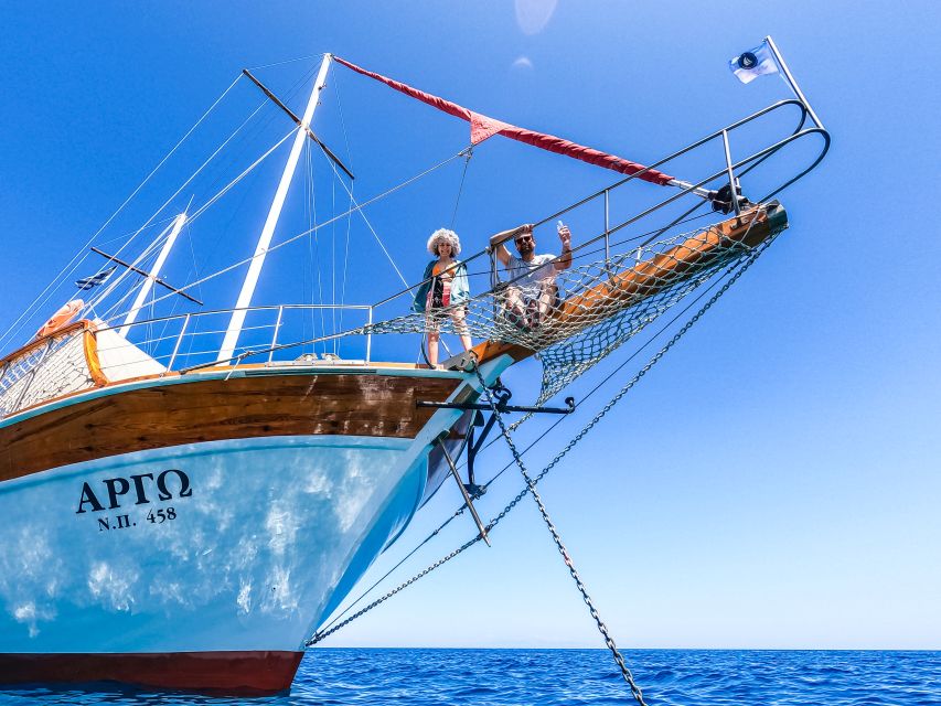 Rhodes: Cruise with 3 Stops, Lunch and Unlimited Drinks - The crew, music, and atmosphere
