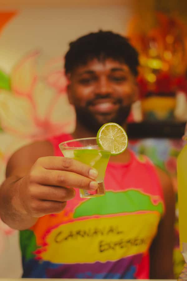Rio: Carnival Backstage Tour at Samba City with Cocktail - A samba lesson with real energy