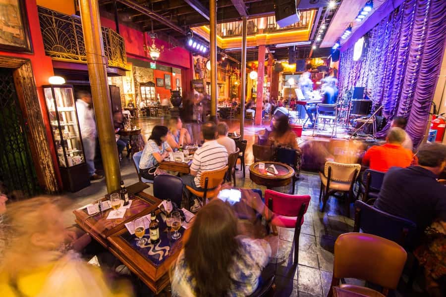 Rio de Janeiro: Rio Scenarium Entrance, Dinner, and Open Bar - Arriving in Lapa with fast-track entry