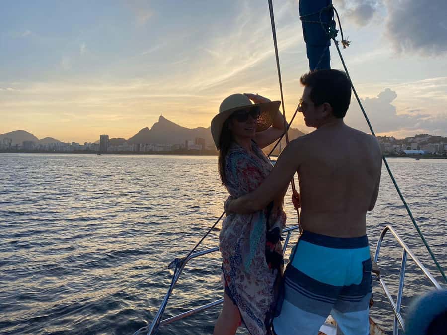 Rio de Janeiro: Sunset Sailboat Tour with Open Bar - Key points before you book
