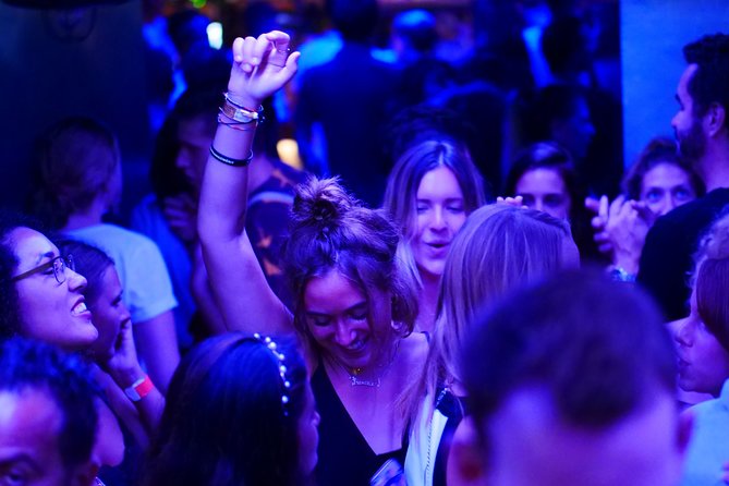 Riviera Bar Crawl Party with Free Shots and VIP Entry - Through Nice’s Old Town and Place Rossetti