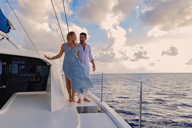 Riviera Maya Luxury Sunset Sailing plus Light Dinner and Open Bar - Crew service and the onboard mood
