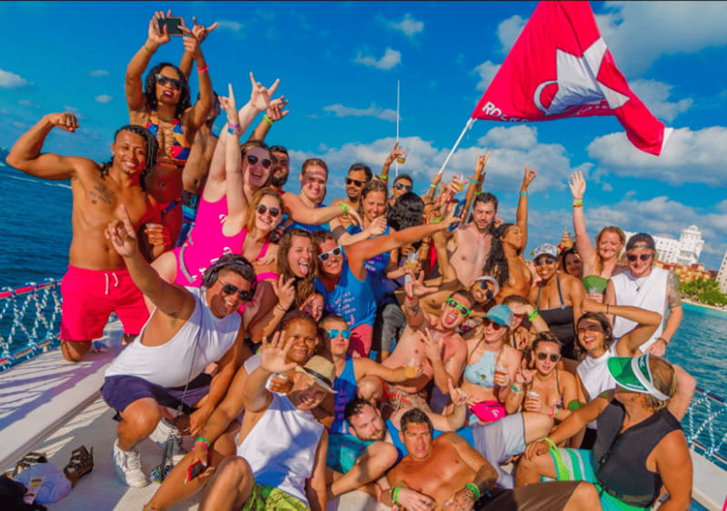 Rockstar Boat Party Cancun - Booze Cruise Cancun (18+) - Should you book the Rockstar Boat Party Cancun?
