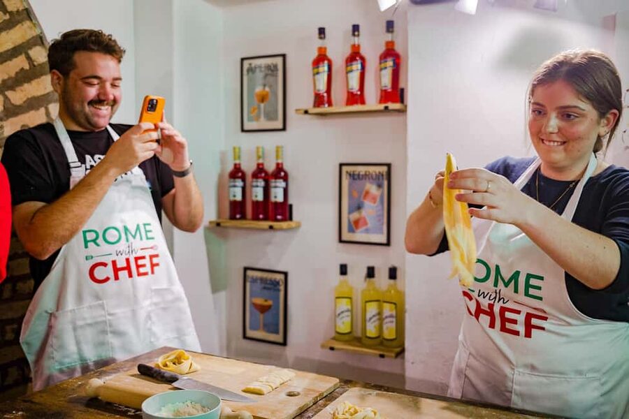 Rome Cooking Class: Make Pasta and 3 Spritz Cocktails - Dietary rules and practical planning