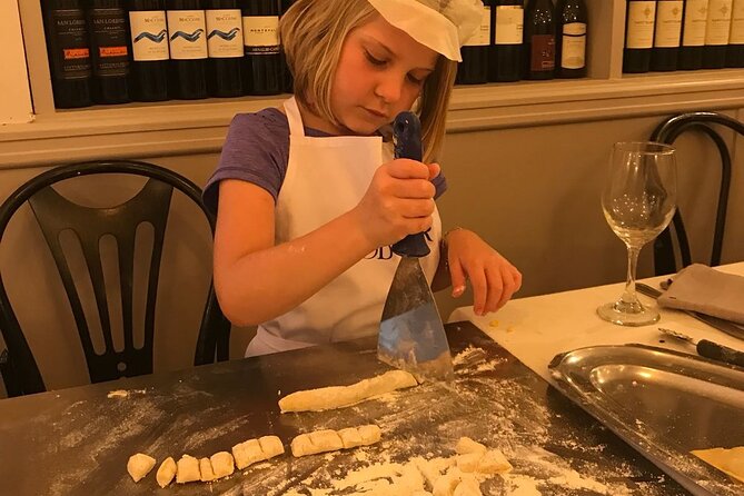 Rome Cooking: Pasta & Tiramisu Making, Free-Flowing Fine Wine - A social group with a practical size