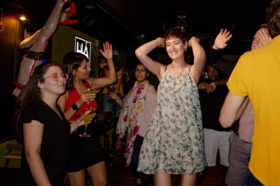 Forbidden History Walking Tour & Pub Crawl with Drinks